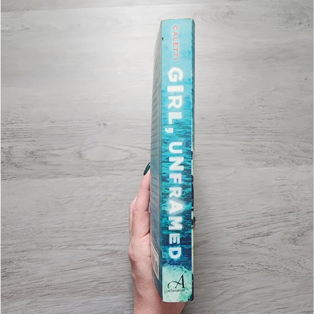Girl, Unframed by Deb Caletti Young Adult Fiction Mystery Novel Paperback Book - Picture 7 of 11